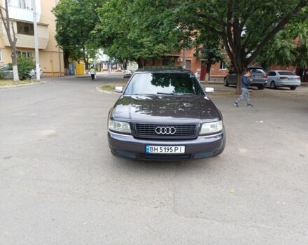 Фиолетовый Ауди А8, объемом двигателя 2.5 л и пробегом 270 тыс. км за 4200 $, фото 1 на Automoto.ua