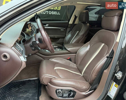 Коричневий Ауді A8, об'ємом двигуна 4 л та пробігом 220 тис. км за 19900 $, фото 7 на Automoto.ua