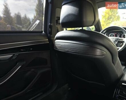 Ауди А8 2021 в Львове на Automoto.ua Красный Ауди А8, объемом двигателя 2.97 л и пробегом 116 тыс. км за 57000 $, фото 24 на Automoto.ua