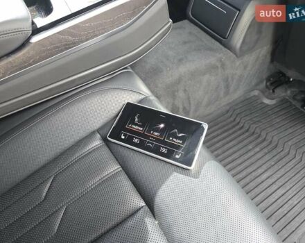 Ауди А8 2021 в Львове на Automoto.ua Красный Ауди А8, объемом двигателя 2.97 л и пробегом 116 тыс. км за 57000 $, фото 25 на Automoto.ua