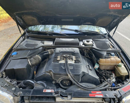 Ауди А8, объемом двигателя 2.8 л и пробегом 350 тыс. км за 5100 $, фото 12 на Automoto.ua