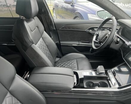 Ауди А8, объемом двигателя 3.96 л и пробегом 24 тыс. км за 100855 $, фото 32 на Automoto.ua