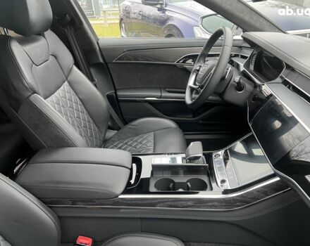 Ауди А8, объемом двигателя 3.96 л и пробегом 24 тыс. км за 100855 $, фото 30 на Automoto.ua