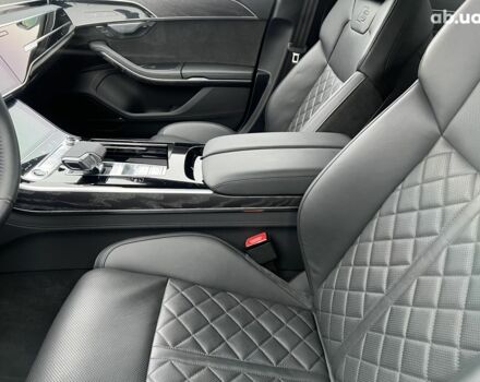 Ауди А8, объемом двигателя 3.96 л и пробегом 24 тыс. км за 100855 $, фото 23 на Automoto.ua