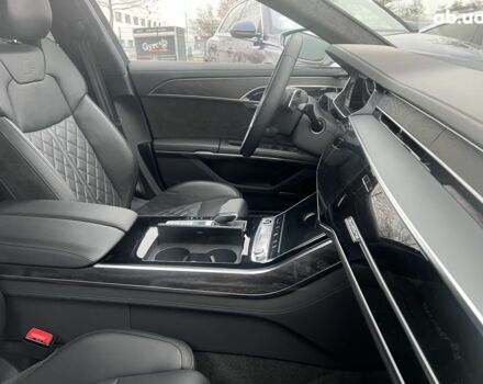 Ауди А8, объемом двигателя 3.96 л и пробегом 24 тыс. км за 100855 $, фото 34 на Automoto.ua