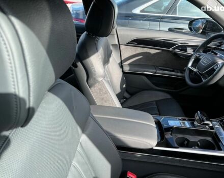 Ауди А8, объемом двигателя 3 л и пробегом 24 тыс. км за 83118 $, фото 4 на Automoto.ua