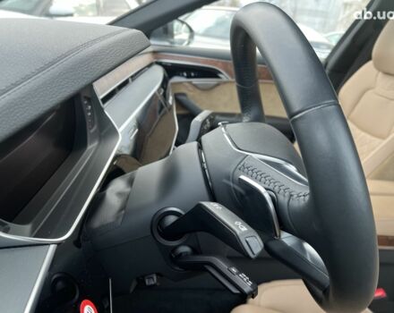 Ауди А8, объемом двигателя 3 л и пробегом 12 тыс. км за 78684 $, фото 5 на Automoto.ua