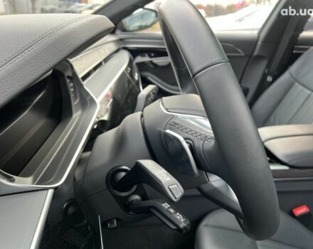 Ауди А8, объемом двигателя 3 л и пробегом 10 тыс. км за 79771 $, фото 32 на Automoto.ua