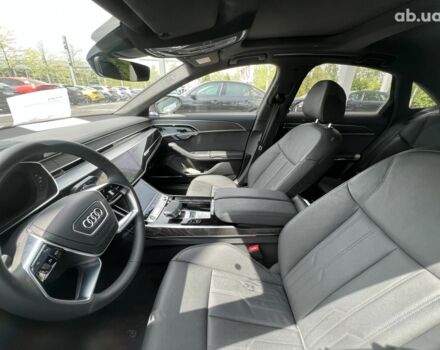 Ауди А8, объемом двигателя 3 л и пробегом 6 тыс. км за 97269 $, фото 32 на Automoto.ua