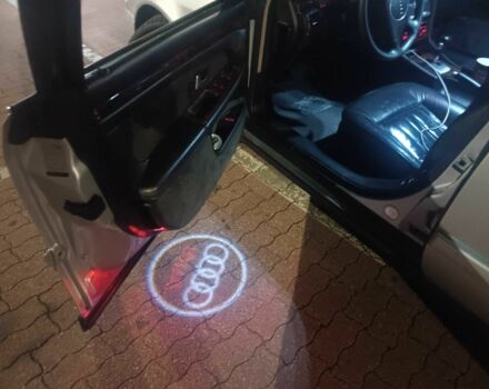 Ауди А8 2002 в Костополе на Automoto.ua Серый Ауди А8, объемом двигателя 3.3 л и пробегом 300 тыс. км за 4300 $, фото 10 на Automoto.ua