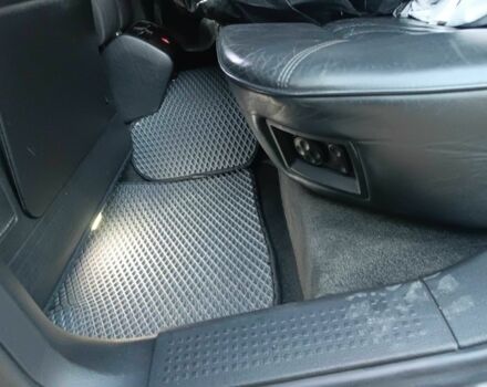 Ауди А8 2002 в Костополе на Automoto.ua Серый Ауди А8, объемом двигателя 3.3 л и пробегом 300 тыс. км за 4300 $, фото 22 на Automoto.ua