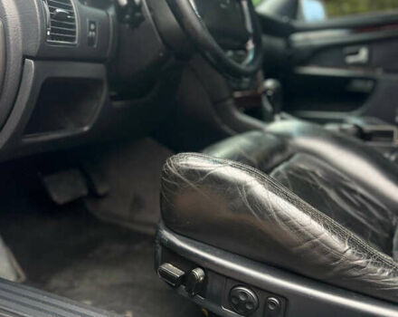 Серый Ауди А8, объемом двигателя 4.17 л и пробегом 500 тыс. км за 4900 $, фото 13 на Automoto.ua