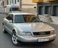 Серый Ауди А8, объемом двигателя 3.7 л и пробегом 245 тыс. км за 3650 $, фото 1 на Automoto.ua