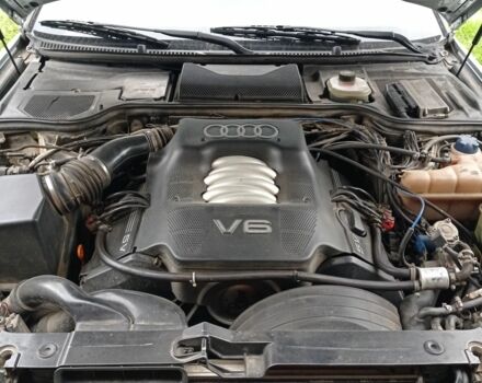 Серый Ауди А8, объемом двигателя 0 л и пробегом 328 тыс. км за 24 $, фото 5 на Automoto.ua