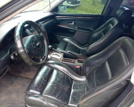 Серый Ауди А8, объемом двигателя 0 л и пробегом 328 тыс. км за 24 $, фото 3 на Automoto.ua