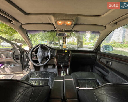 Сірий Ауді A8, об'ємом двигуна 3.7 л та пробігом 450 тис. км за 4000 $, фото 3 на Automoto.ua
