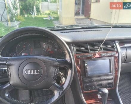 Ауди А8 2000 в Здолбунове на Automoto.ua Серый Ауди А8, объемом двигателя 2.5 л и пробегом 260 тыс. км за 4500 $, фото 13 на Automoto.ua