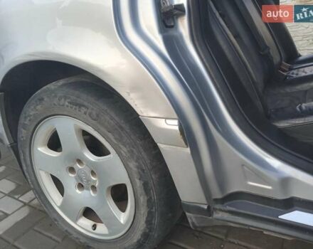 Ауди А8 2000 в Здолбунове на Automoto.ua Серый Ауди А8, объемом двигателя 2.5 л и пробегом 260 тыс. км за 4500 $, фото 21 на Automoto.ua