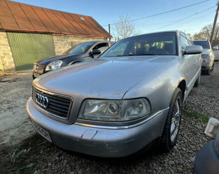 Ауди А8 2001 в Старом Самборе на Automoto.ua Серый Ауди А8, объемом двигателя 2.5 л и пробегом 280 тыс. км за 2950 $, фото 1 на Automoto.ua