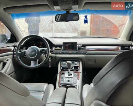 Сірий Ауді A8, об'ємом двигуна 4.17 л та пробігом 564 тис. км за 6000 $, фото 12 на Automoto.ua