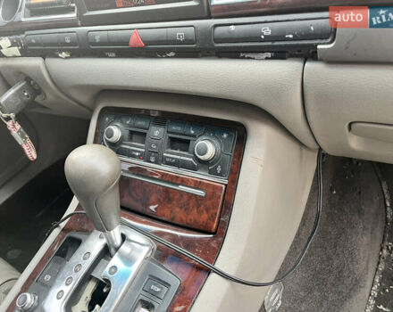 Сірий Ауді A8, об'ємом двигуна 4.17 л та пробігом 564 тис. км за 6000 $, фото 30 на Automoto.ua