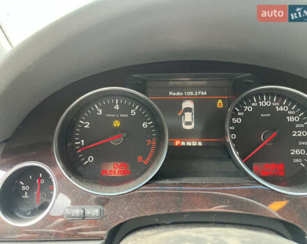 Сірий Ауді A8, об'ємом двигуна 4.17 л та пробігом 564 тис. км за 6000 $, фото 38 на Automoto.ua