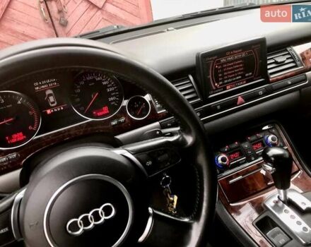 Серый Ауди А8, объемом двигателя 3.9 л и пробегом 396 тыс. км за 7600 $, фото 15 на Automoto.ua