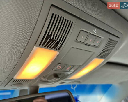 Сірий Ауді A8, об'ємом двигуна 4.17 л та пробігом 564 тис. км за 6000 $, фото 43 на Automoto.ua