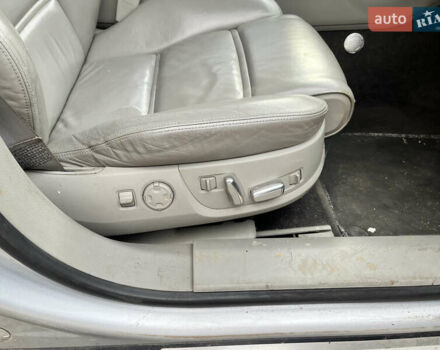 Сірий Ауді A8, об'ємом двигуна 4.17 л та пробігом 564 тис. км за 6000 $, фото 19 на Automoto.ua