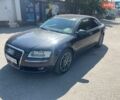 Серый Ауди А8, объемом двигателя 4 л и пробегом 321 тыс. км за 8200 $, фото 1 на Automoto.ua