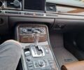 Серый Ауди А8, объемом двигателя 4 л и пробегом 300 тыс. км за 8000 $, фото 6 на Automoto.ua