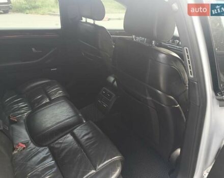 Серый Ауди А8, объемом двигателя 3 л и пробегом 218 тыс. км за 6000 $, фото 2 на Automoto.ua