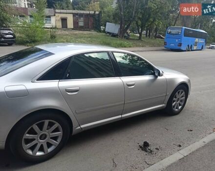 Серый Ауди А8, объемом двигателя 3 л и пробегом 218 тыс. км за 6000 $, фото 4 на Automoto.ua