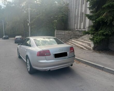 Серый Ауди А8, объемом двигателя 3 л и пробегом 310 тыс. км за 7200 $, фото 2 на Automoto.ua
