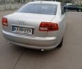 Серый Ауди А8, объемом двигателя 3 л и пробегом 302 тыс. км за 9800 $, фото 1 на Automoto.ua