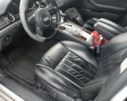 Серый Ауди А8, объемом двигателя 3 л и пробегом 302 тыс. км за 9800 $, фото 4 на Automoto.ua