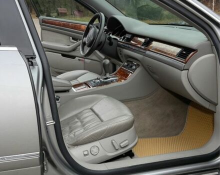 Серый Ауди А8, объемом двигателя 3 л и пробегом 374 тыс. км за 5000 $, фото 4 на Automoto.ua