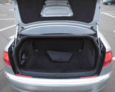 Серый Ауди А8, объемом двигателя 4.2 л и пробегом 242 тыс. км за 4300 $, фото 19 на Automoto.ua