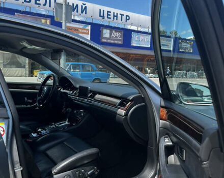 Серый Ауди А8, объемом двигателя 2.97 л и пробегом 304 тыс. км за 9100 $, фото 23 на Automoto.ua