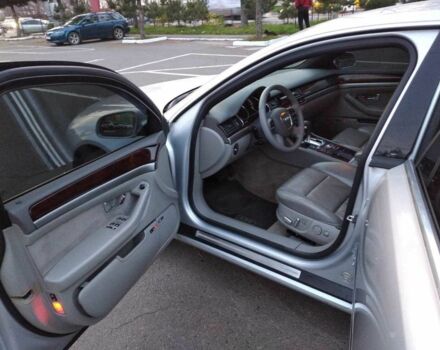 Серый Ауди А8, объемом двигателя 4.2 л и пробегом 242 тыс. км за 4300 $, фото 8 на Automoto.ua