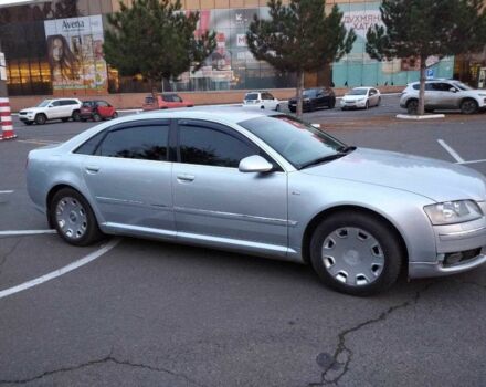 Серый Ауди А8, объемом двигателя 4.2 л и пробегом 242 тыс. км за 4300 $, фото 5 на Automoto.ua