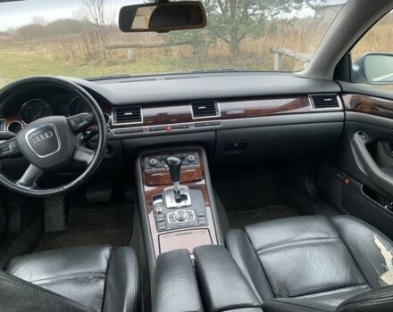Серый Ауди А8, объемом двигателя 3 л и пробегом 360 тыс. км за 4300 $, фото 5 на Automoto.ua
