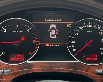 Серый Ауди А8, объемом двигателя 3 л и пробегом 392 тыс. км за 10500 $, фото 14 на Automoto.ua