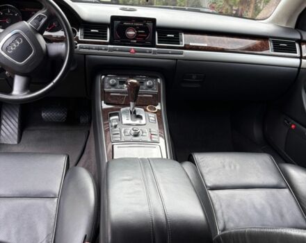 Серый Ауди А8, объемом двигателя 3 л и пробегом 311 тыс. км за 10000 $, фото 10 на Automoto.ua