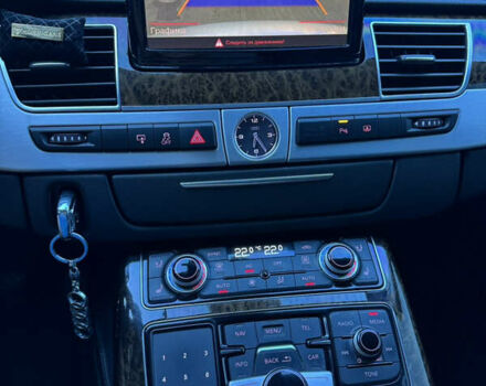 Сірий Ауді A8, об'ємом двигуна 4.13 л та пробігом 266 тис. км за 17900 $, фото 28 на Automoto.ua