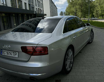 Сірий Ауді A8, об'ємом двигуна 3 л та пробігом 250 тис. км за 12700 $, фото 5 на Automoto.ua