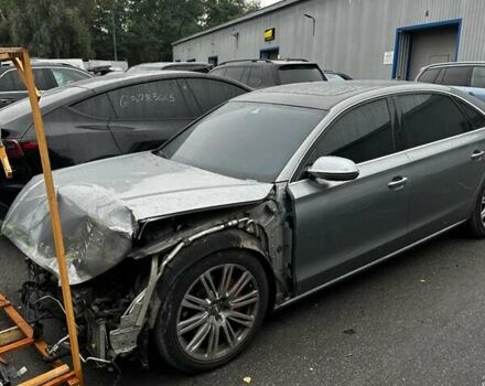 Серый Ауди А8, объемом двигателя 3 л и пробегом 193 тыс. км за 9950 $, фото 3 на Automoto.ua