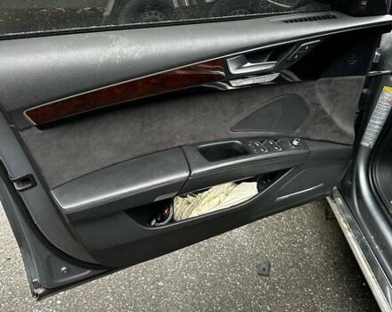 Серый Ауди А8, объемом двигателя 3 л и пробегом 193 тыс. км за 10400 $, фото 27 на Automoto.ua