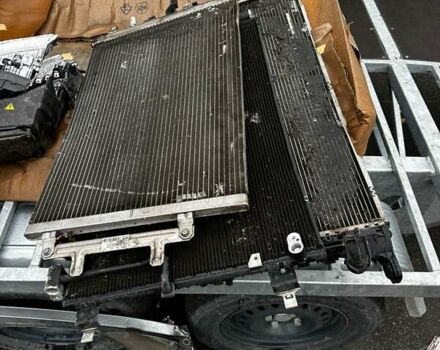 Серый Ауди А8, объемом двигателя 3 л и пробегом 193 тыс. км за 9950 $, фото 25 на Automoto.ua