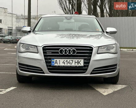 Серый Ауди А8, объемом двигателя 3 л и пробегом 249 тыс. км за 10800 $, фото 1 на Automoto.ua